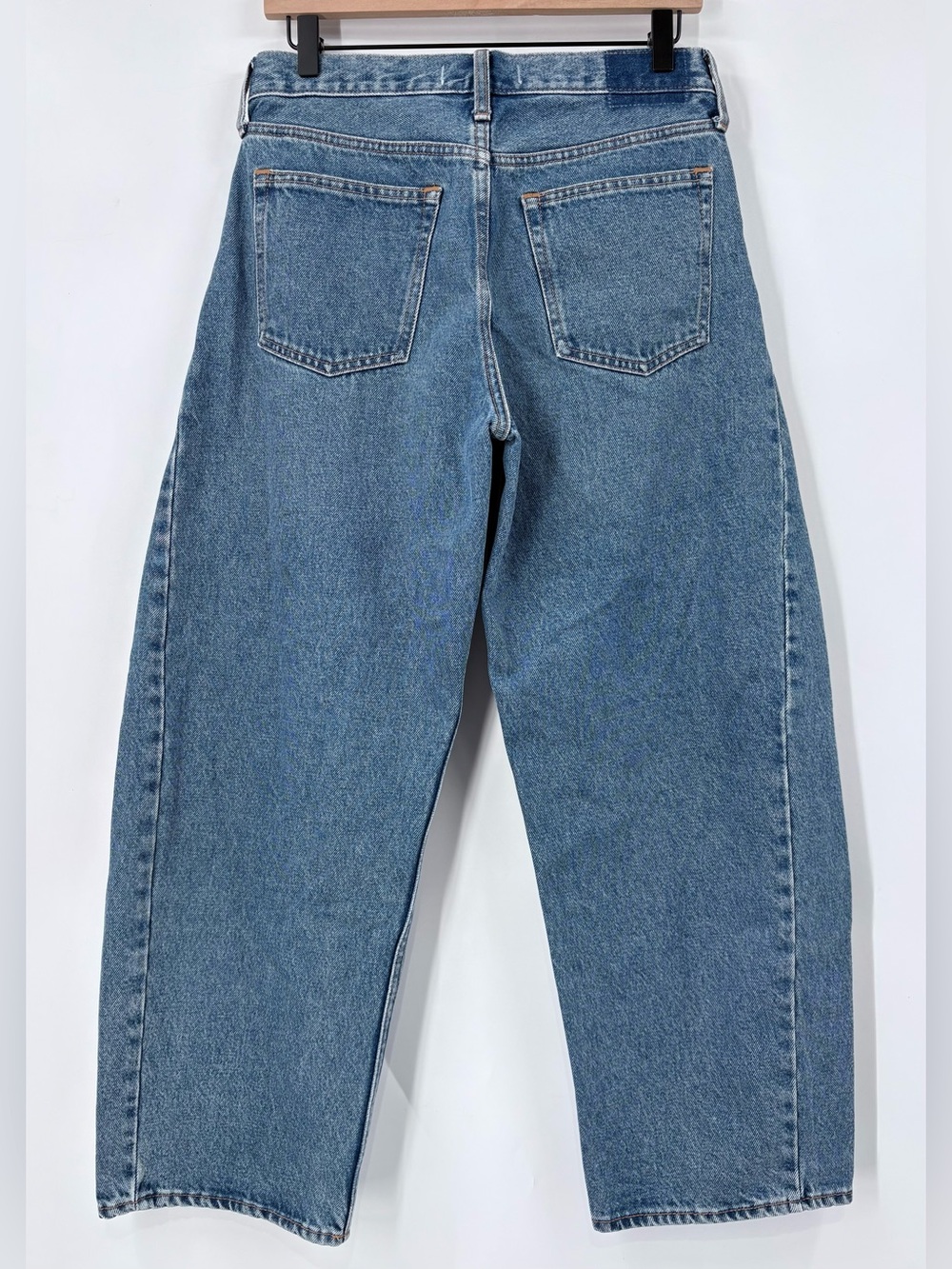 Abercrombie & Fitch Women's Mid Rise Barrel Jeans - Picture 14 of 16